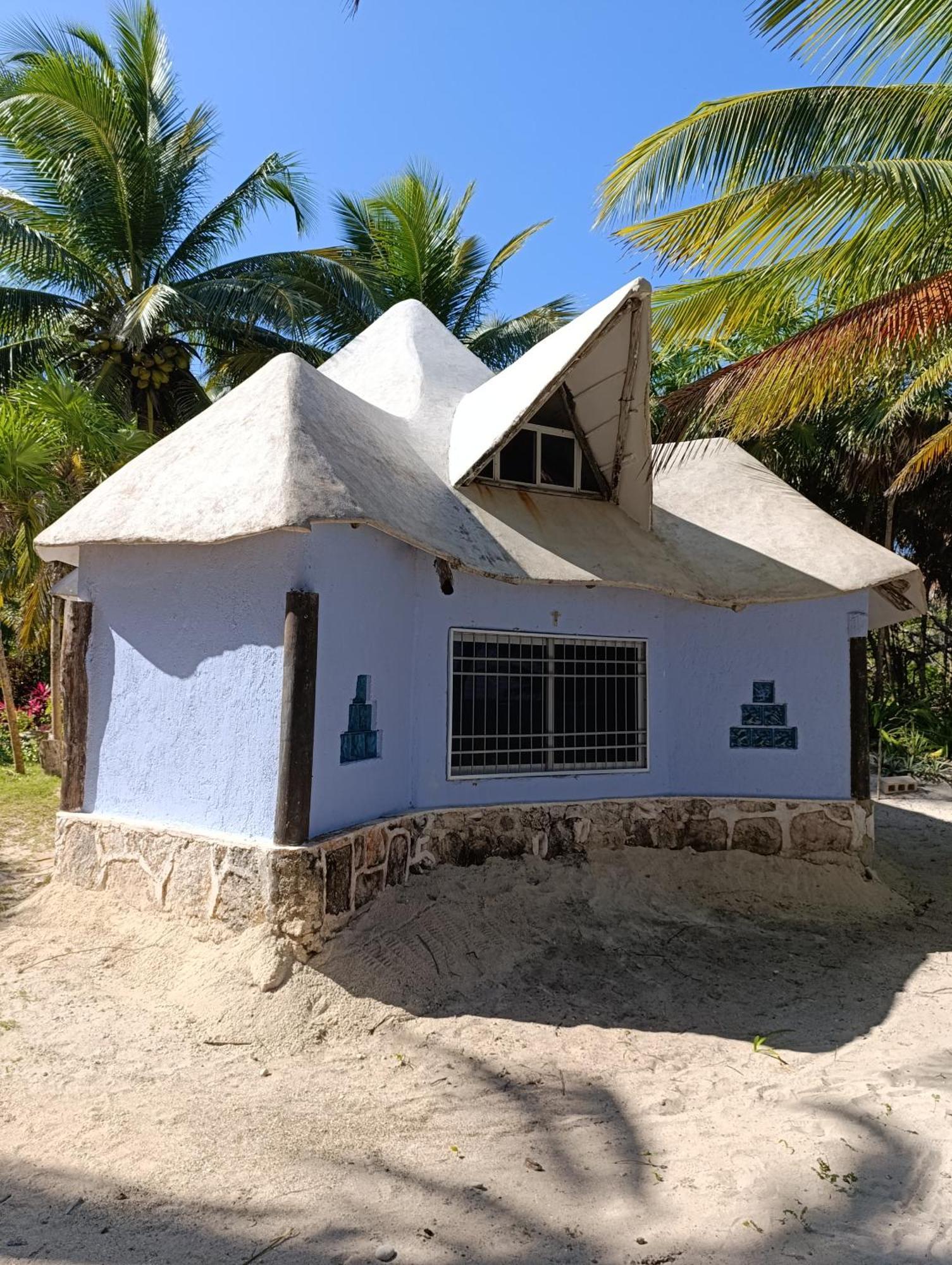 Chez Gigi - Eco Lodge Махахуал Екстериор снимка